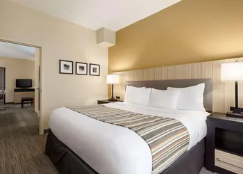 Country Inn & Suites by Radisson, Dalton, GA hotel thumbnail 6