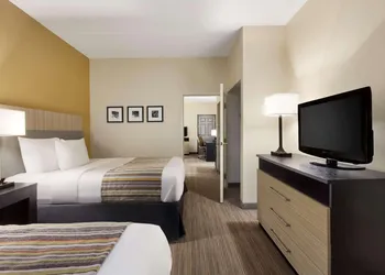 Country Inn & Suites by Radisson, Dalton, GA hotel thumbnail 7