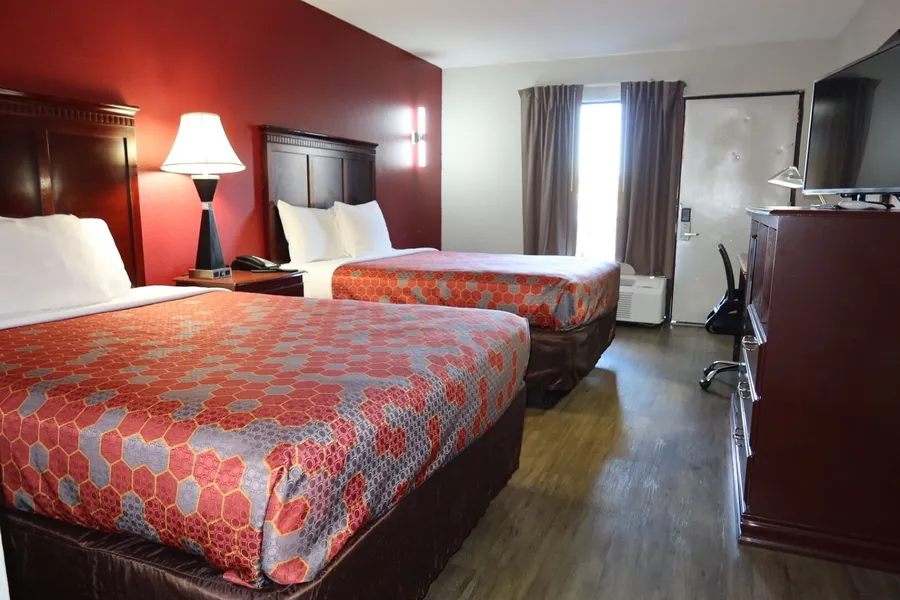 Econo Lodge Inn & Suites Evergreen hotel detail image 6