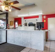 Econo Lodge & Suites Brinkley hotel detail image 3