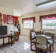Econo Lodge & Suites Brinkley hotel detail image 5