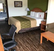 Econo Lodge & Suites Brinkley hotel detail image 7