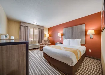 Quality Inn Hastings hotel thumbnail 4