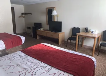 Northern Lights Inn Rugby hotel thumbnail 6