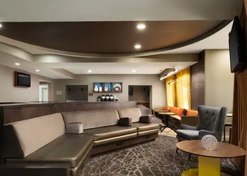 Springhill Suites By Marriott Overland Park hotel thumbnail 2