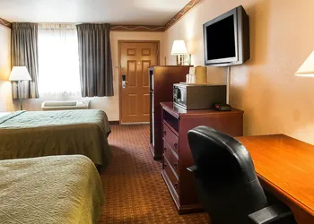 Quality Inn & Suites Las Cruces - University Area hotel thumbnail 8