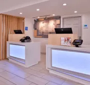 Holiday Inn Express Farmington - Bloomfield by IHG hotel detail image 5