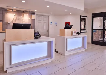 Holiday Inn Express Farmington - Bloomfield by IHG hotel thumbnail 6