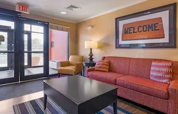 Extended Stay America Select Suites - Madison - Old Sauk Rd. hotel thumbnail 4