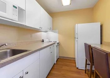 Extended Stay America Select Suites - Madison - Old Sauk Rd. hotel thumbnail 8