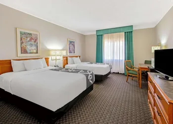 La Quinta Inn by Wyndham Las Cruces Mesilla Valley hotel thumbnail 6