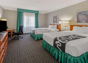 La Quinta Inn by Wyndham Las Cruces Mesilla Valley hotel thumbnail 8