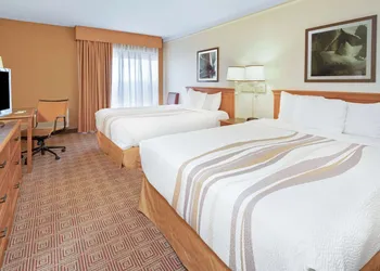 La Quinta Inn & Suites by Wyndham Salt Lake City - Layton hotel thumbnail 6