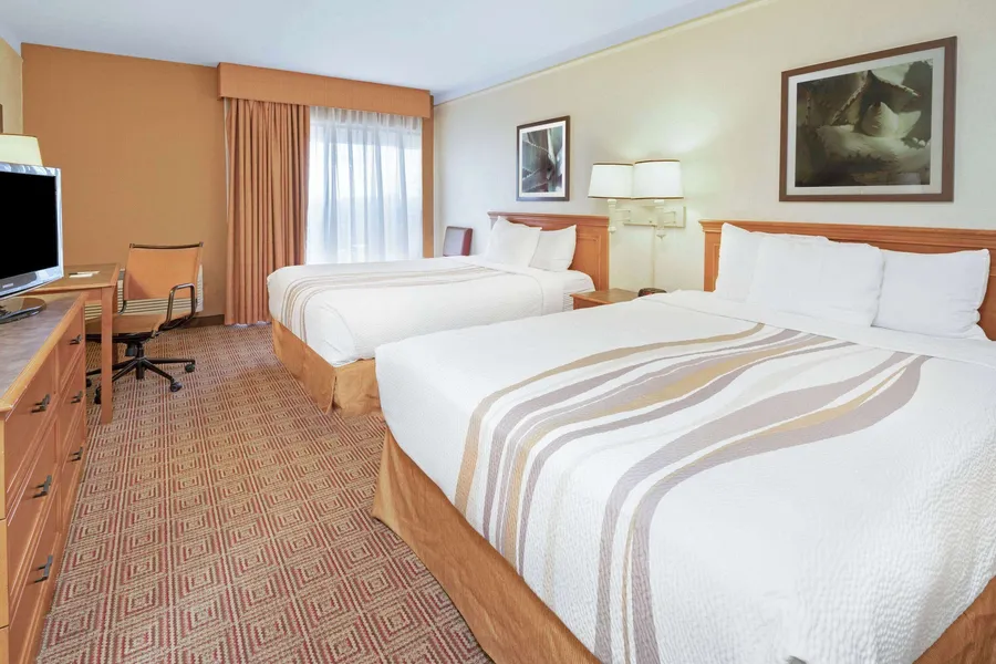 La Quinta Inn & Suites by Wyndham Salt Lake City - Layton hotel detail image 6