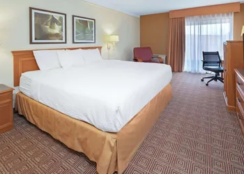 La Quinta Inn & Suites by Wyndham Salt Lake City - Layton hotel thumbnail 7