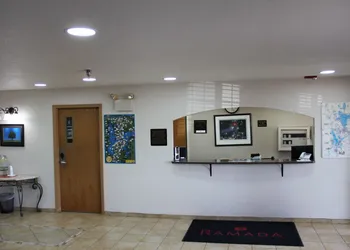 Ramada by Wyndham Spirit Lake/Okoboji hotel thumbnail 2