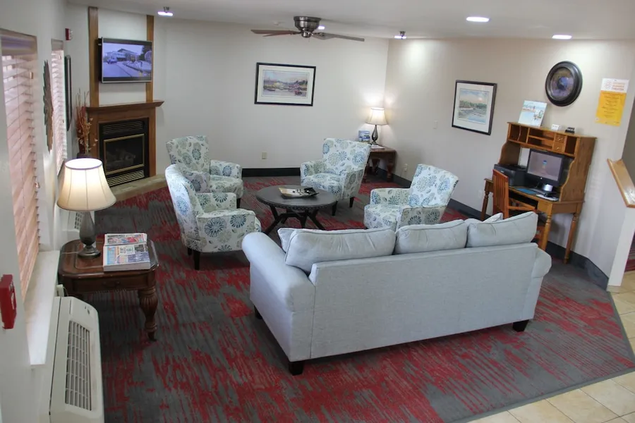 Ramada by Wyndham Spirit Lake/Okoboji hotel detail image 6