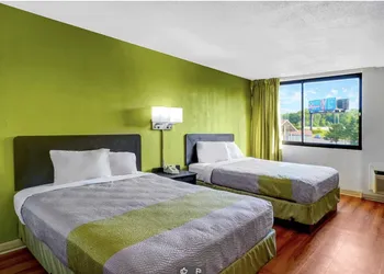 Travelodge by Wyndham Vernon CT hotel thumbnail 4