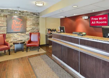 Red Roof Inn Huntington hotel thumbnail 3