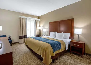 Comfort Inn Indianapolis North - Carmel hotel thumbnail 8