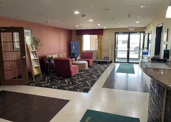 Quality Inn & Suites Mount Pleasant hotel thumbnail 3