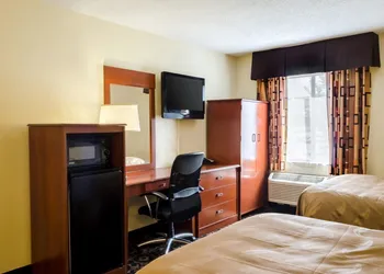 Quality Inn Meridian hotel thumbnail 7