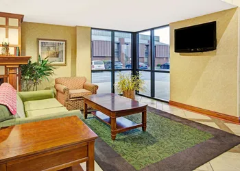Baymont by Wyndham Indianapolis West hotel thumbnail 2