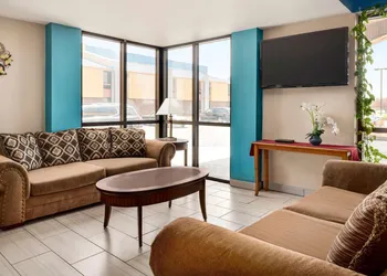Baymont by Wyndham Muncie Near Ball State University hotel thumbnail 4