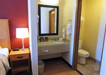 Red Roof Inn Fargo - I-94/ Medical Center hotel thumbnail 4
