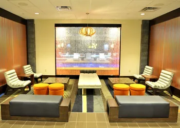 Holiday Inn Hotel & Suites Charleston West by IHG hotel thumbnail 2