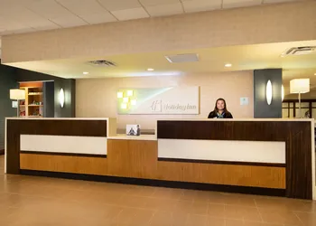 Holiday Inn Hotel & Suites Charleston West by IHG hotel thumbnail 3