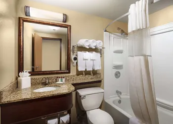 Roosevelt Grand Dakota, SureStay Collection by Best Western hotel thumbnail 8