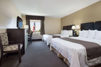 Baymont by Wyndham Dale hotel thumbnail 5