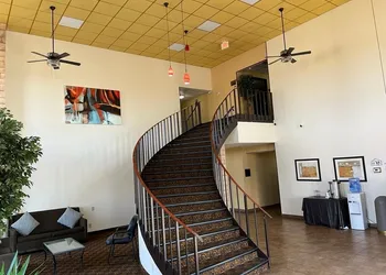 Hutchi Bell hotel thumbnail 3