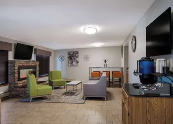 Best Western Bemidji hotel thumbnail 3