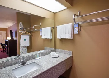 Quality Inn Kingston Springs hotel thumbnail 7