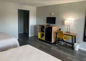 Days Inn by Wyndham Gatesville hotel thumbnail 2