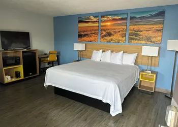 Days Inn by Wyndham Gatesville hotel thumbnail 7