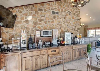 Days Inn by Wyndham Gatesville hotel thumbnail 8