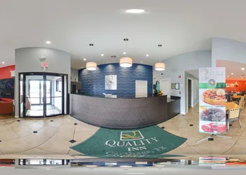 Quality Inn Carthage hotel thumbnail 3