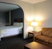Gateway Inn and Suites hotel detail image 7