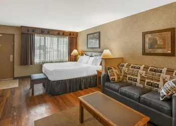 Best Western Plus Kelly Inn & Suites hotel thumbnail 7