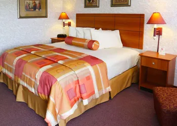 Magnuson Hotel Howell hotel thumbnail 7
