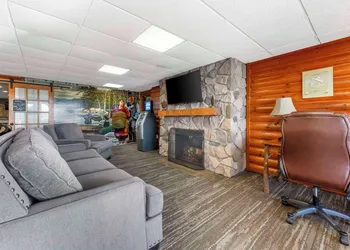 Quality Inn Ashland - Lake Superior hotel thumbnail 3