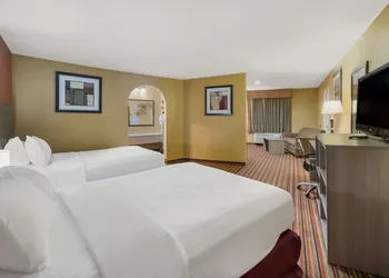 SureStay Hotel by Best Western Mt Pleasant hotel thumbnail 7
