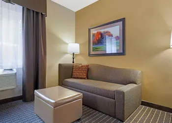 Best Western Plus Yakima Hotel hotel thumbnail 8