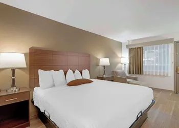 Best Western Green Bay Inn Conference Center hotel thumbnail 7