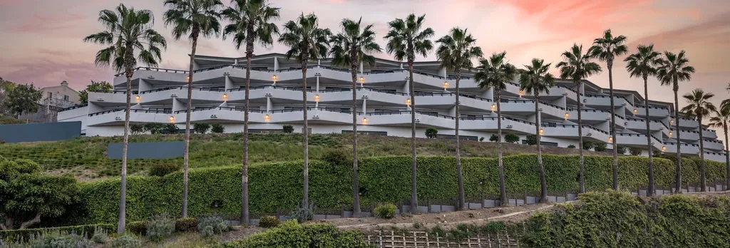Hotel photo 1 of 32