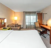 Comfort Inn Winnipeg Airport hotel detail image 7