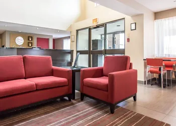 Comfort Inn Kirkland Lake hotel thumbnail 5